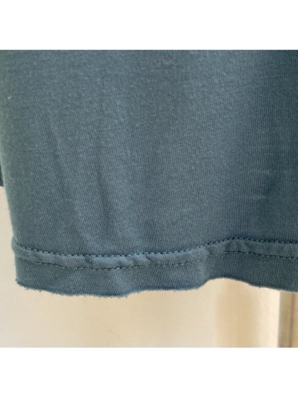 Free People oversized lagenlook size S blue distressed long sleeve top V-neck - Picture 6 of 8